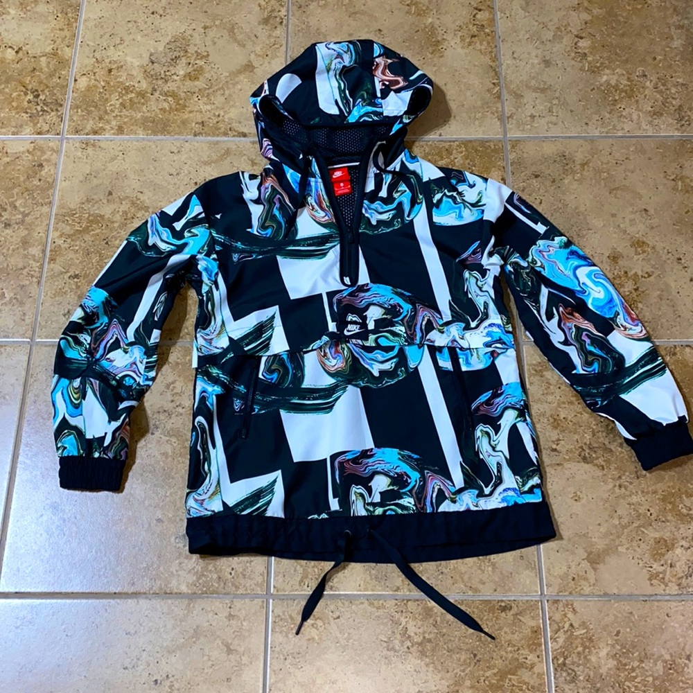Nike Jacket - Picture 3 of 8